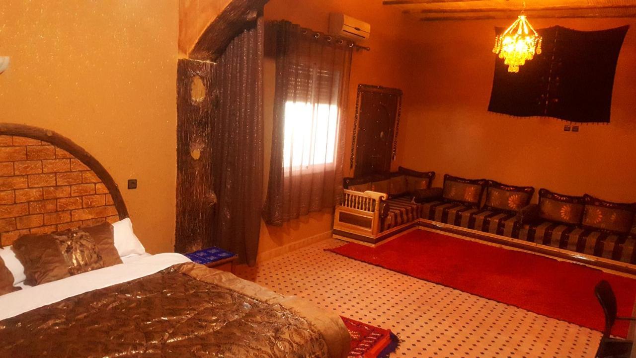 Hotel Kasbah Meteorites Imi n'Ouzrou Exterior foto