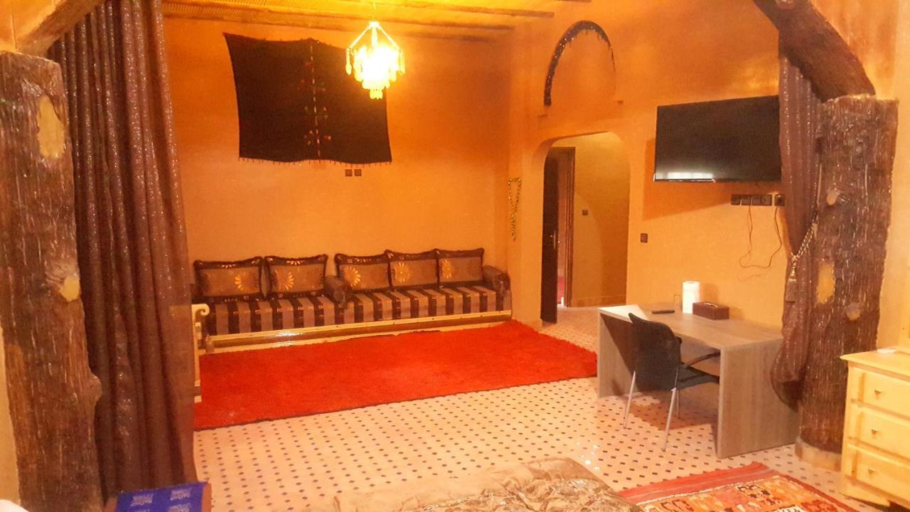 Hotel Kasbah Meteorites Imi n'Ouzrou Exterior foto